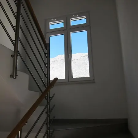 Anda