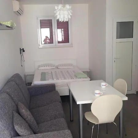 Anda アパート プロマイナ